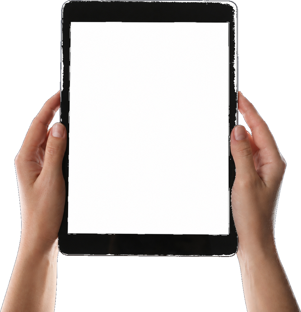 Manos sosteniendo una tablet con el formulario de solicitud de demo de IrisHawk